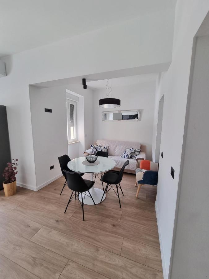 Stivi Luxury Apartments Pula Bagian luar foto
